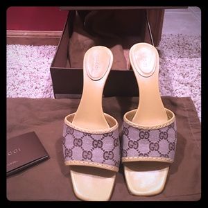 💯% authentic Gucci sandal